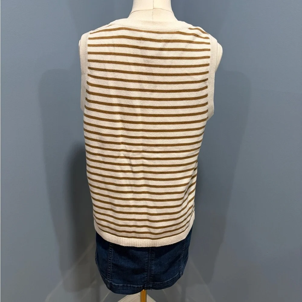 Croft & Barrow Striped Sweater Vest Women’s Medium Cream Brown Button Front Knit